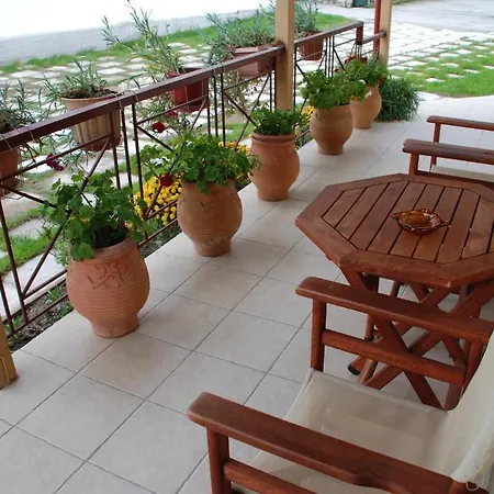 Rodavgi 3* Káto Loutrákion